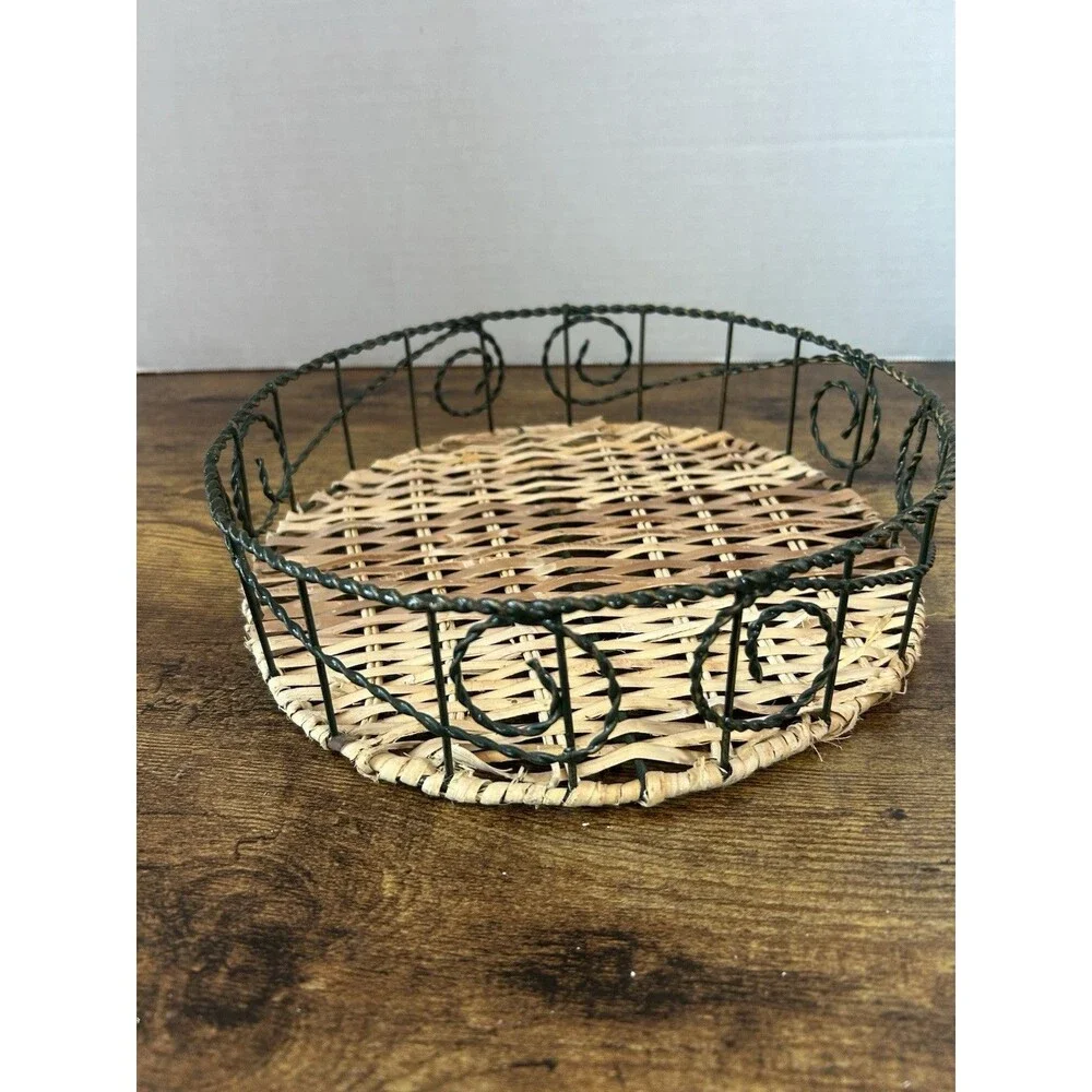Vintage Wicker Wire Basket Tray Round Farmhouse Boho Cottage Centerpiece Decor